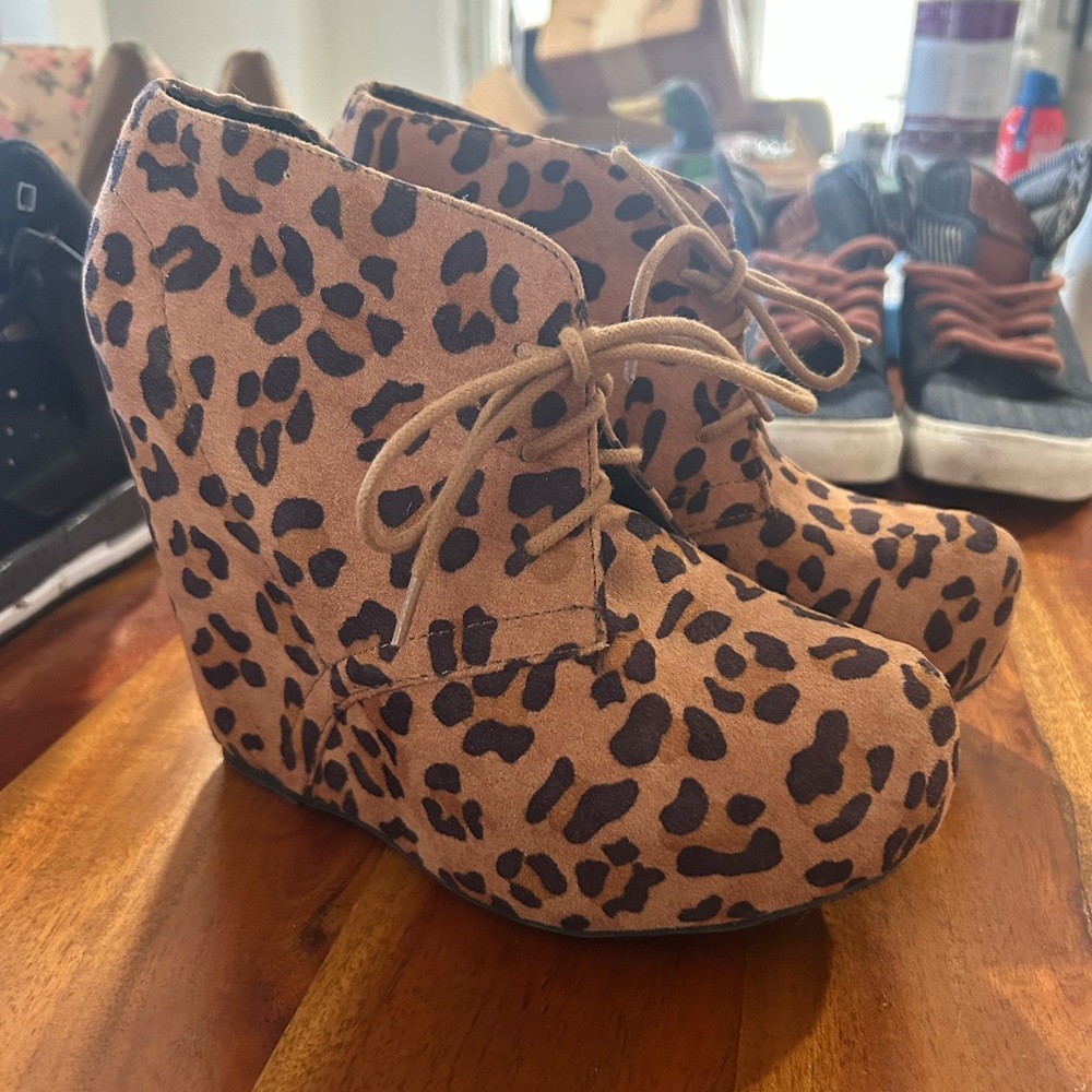 NWT SODA Leopard Print Booties